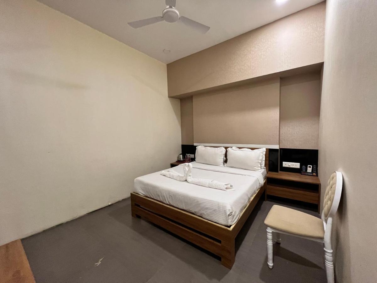 Santu Basil - An Eco Resort バーヴナガル エクステリア 写真